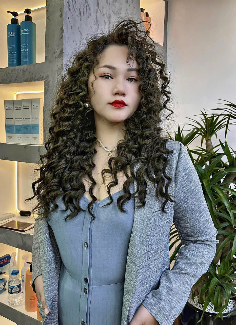 Shi Hair Salon